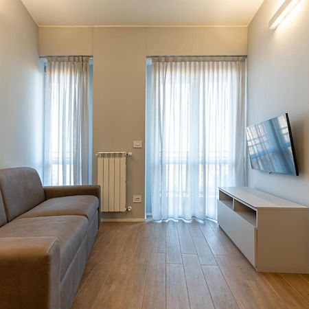 Beplace Apartments In Primaticcio Milano Dış mekan fotoğraf